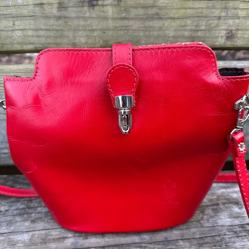 Vera Pelle‎ Red Genuine Leather Crossbody Bucket Bag Made in Italy Tomato Girl